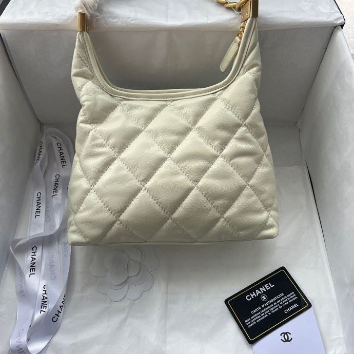 Ch**el hobo bags